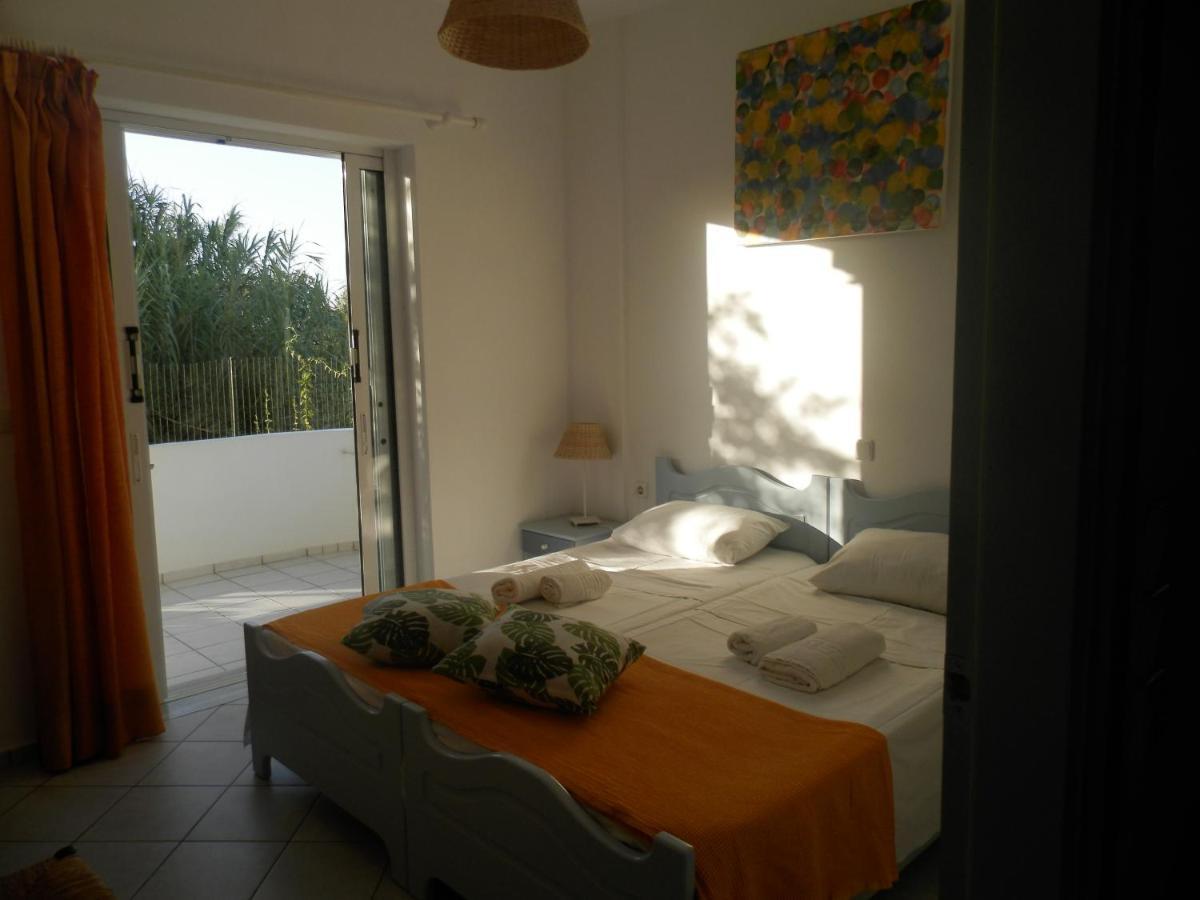 Silvi Mari Apartments 普拉坦斯 外观 照片