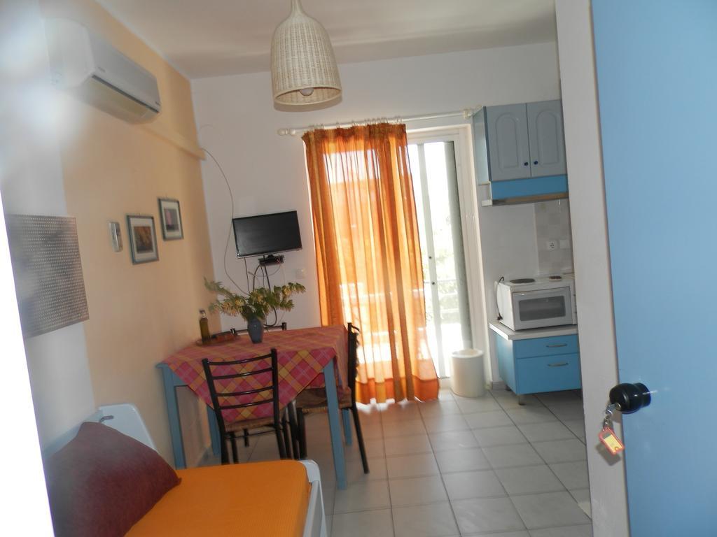Silvi Mari Apartments 普拉坦斯 外观 照片